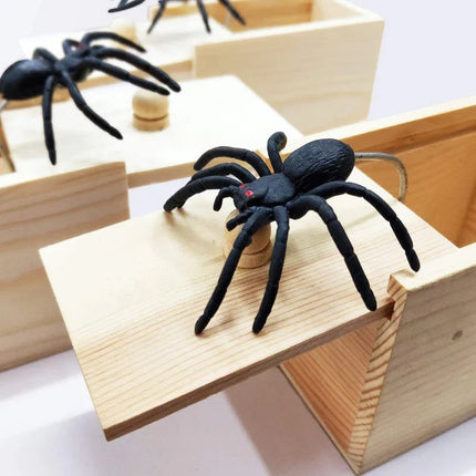 Prank Gift Box with Jumping Spider, Wooden Trick Box for April Fools Prank, Halloween Spider Scare Box, Funny Gag Gifts