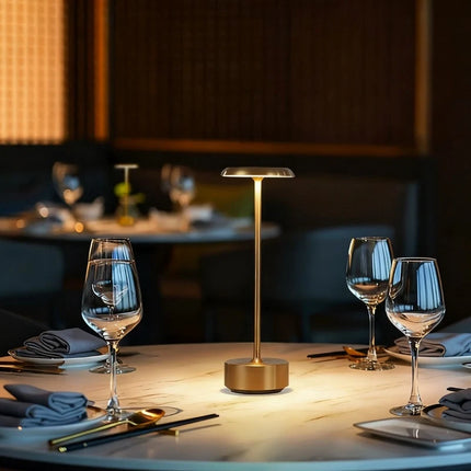 Dimmable Table Lamp with Adjustable Brightness Levels | Sleek Aluminium Design for Modern Interiors