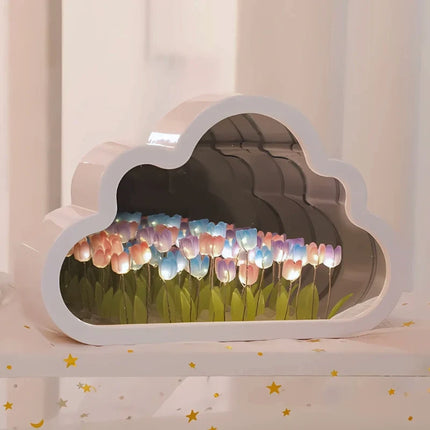 Cloud-Shaped Night Light with 20 Glowing Tulips | Cordless Design for Dreamlike Ambiance