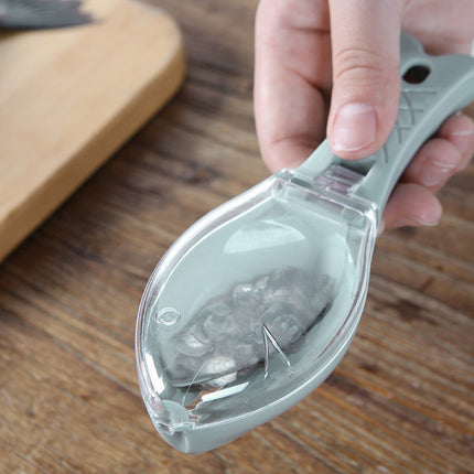 Efficient Fish Scale Scraper with Protective Cover | Ergonomic Design for Easy and Clean Fish Preparation
