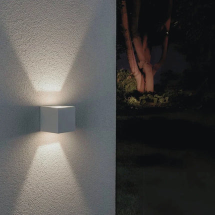 Adjustable Wall Light with Customizable Angle | Stylish LED Fixture for Indoor and Outdoor Illumination
