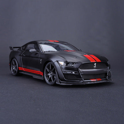 Ford Mustang Shelby Cobra Alloy Model in 1:18 Scale | Detailed Diecast Car for Decoration and Collection