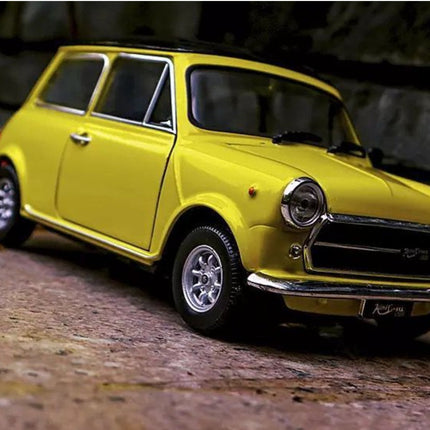 Mini Cooper 1300 Diecast Model in 1:24 Scale | Authentic Alloy Replica for Collectors and Enthusiasts