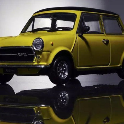 Mini Cooper 1300 Diecast Model in 1:24 Scale | Authentic Alloy Replica for Collectors and Enthusiasts