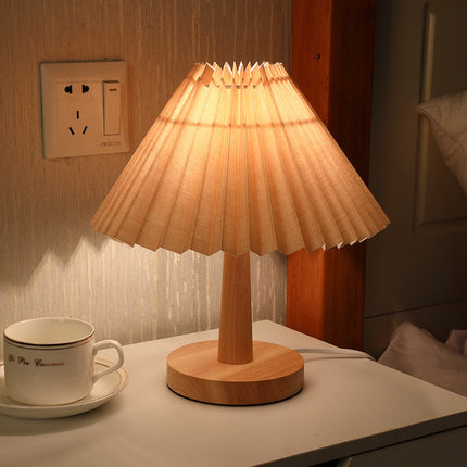 USB Vintage Pleated Lamp with Touch Dimming | Cozy Fabric Shade for Eye Comfort and Home Ambiance