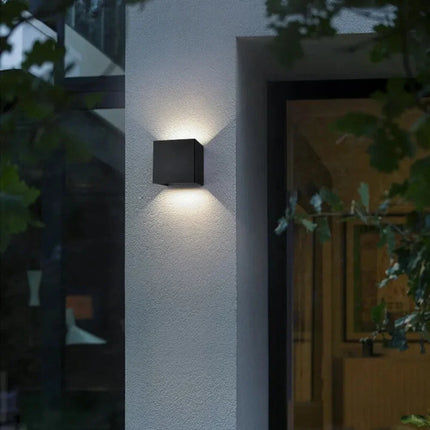 Adjustable Wall Light with Customizable Angle | Stylish LED Fixture for Indoor and Outdoor Illumination