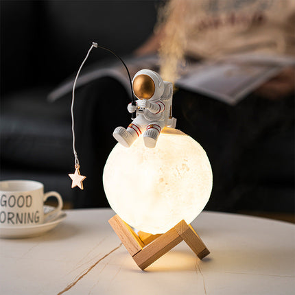 Astronaut Night Light Humidifier with Modern Nordic Design | Elegant Home Decoration for Healthier Air