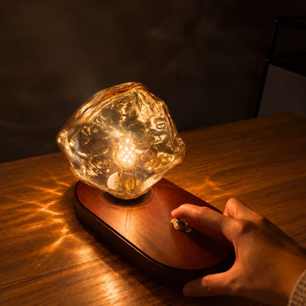 Small Table Lamp – image 4