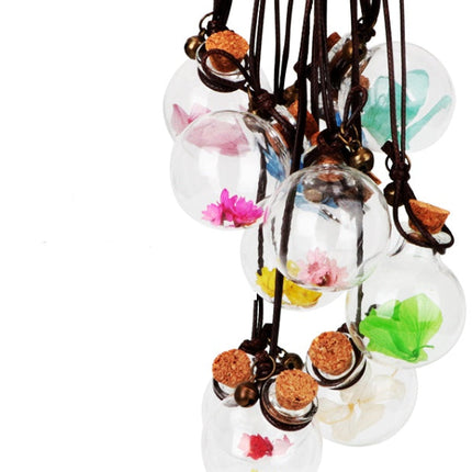 Small Chrysanthemum Car Pendant Perfume Bottle with Dried Flowers | Elegant Air Freshener for Vehicle Interior