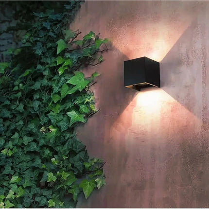 Adjustable Wall Light with Customizable Angle | Stylish LED Fixture for Indoor and Outdoor Illumination
