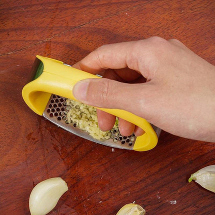 Stainless Steel Garlic Press with Ergonomic Handle | Easy Crushing for Effortless Cooking