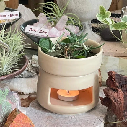 Ceramic Aromatherapy Diffuser with Dual-Chamber Design | Natural Elegance for Calming Scents and Soft Candle Glow