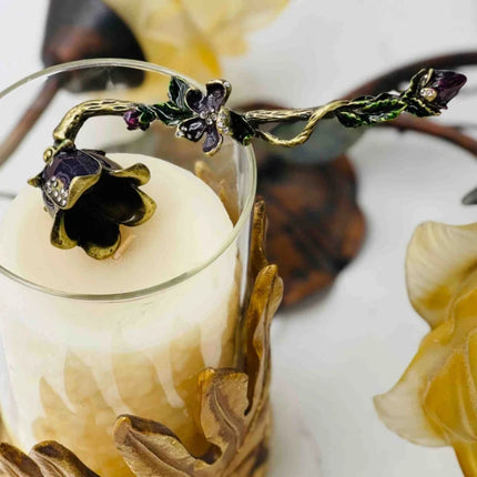 Candle Snuffer with Vintage Floral Design | Zinc Alloy for Clean, Smoke-Free Extinguishing