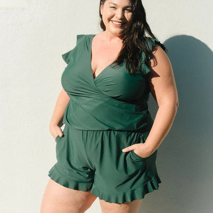 One-Piece Swimsuit with Built-in Bra & Quick-Drying Fabric | Flattering Design for Poolside Style