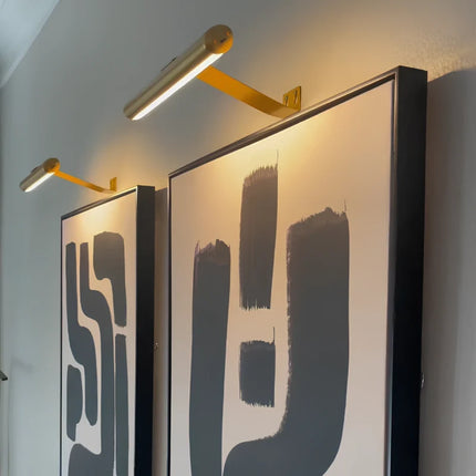 Cordless Wall Art Light with Adjustable Brightness & Remote Control | Rechargeable LED Fixture for Gallery-Quality Illumination