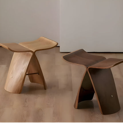 Small Wooden Bench – image 6