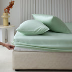 Light Green / 19