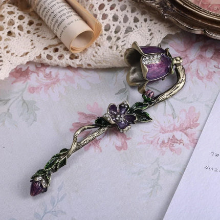 Candle Snuffer with Vintage Floral Design | Zinc Alloy for Clean, Smoke-Free Extinguishing