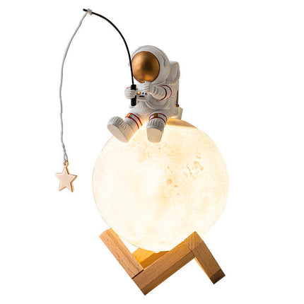 Astronaut Night Light Humidifier with Modern Nordic Design | Elegant Home Decoration for Healthier Air