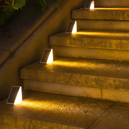 Solar Powered Stair Lights with IP65 Weather Resistance | Easy Installation for Safe Outdoor Lighting