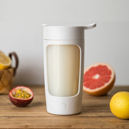 Automatic Mixing Cup with 650ml Capacity & Rechargeable Design | Effortless Blending for Shakes and Sauces on the Go