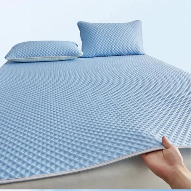 Airy Comfort | Lightweight Bedding Set with Cooling Fitted Sheet & Pillowcases for Hot Sleepers 0