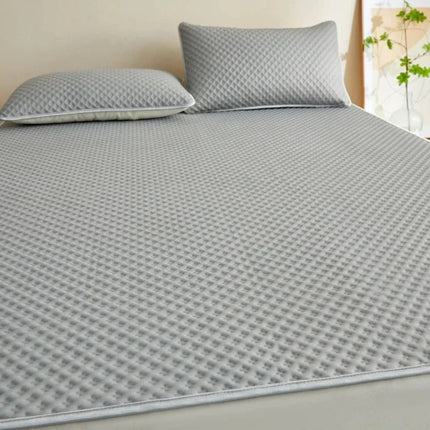 Airy Comfort | Lightweight Bedding Set with Cooling Fitted Sheet & Pillowcases for Hot Sleepers 2