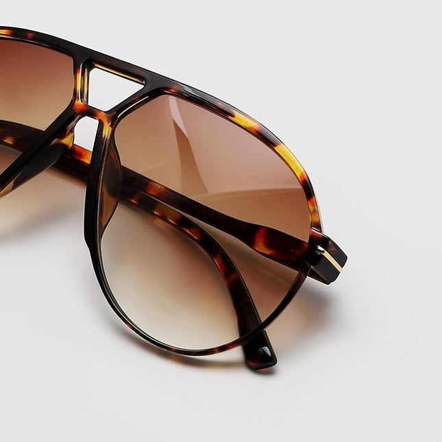 Amara | Retro Oversized Aviator Sunglasses with UV400 Protection | Unisex Design for Timeless Style 1
