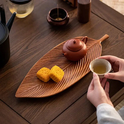 Wooden Serving Tray with Handle, Leaf Shaped Fruit Tray, Fruit Platter for Snacks, Coffee Table Tray