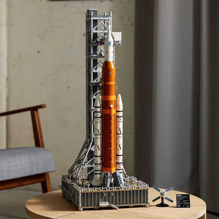 Artemis Space Launch System | Plastic Model Kit with Multi-Stage Rocket & Detailed Launch Tower for Space Exploration Enthusiasts 3