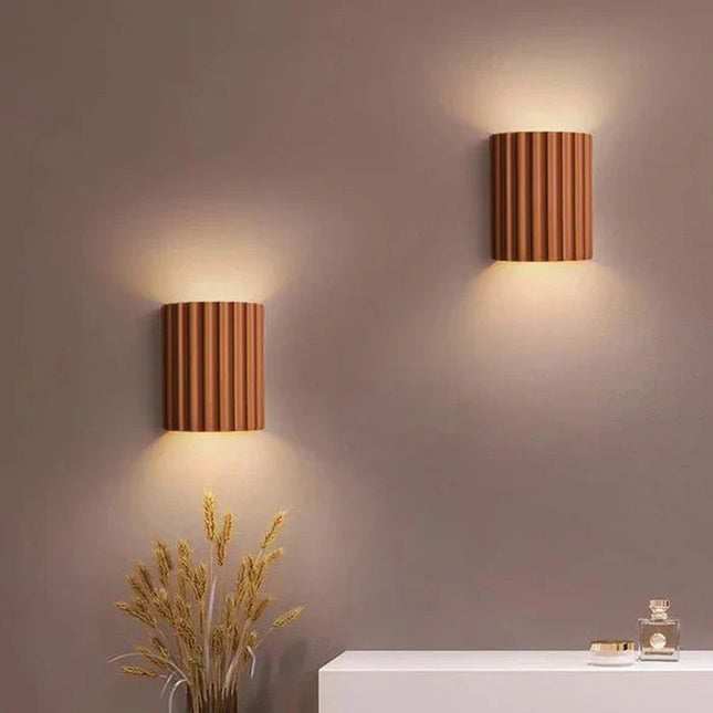 ArtisticWave | Modern Resin Wall Lamp with LED Technology | Unique Design for Cozy Atmosphere 1