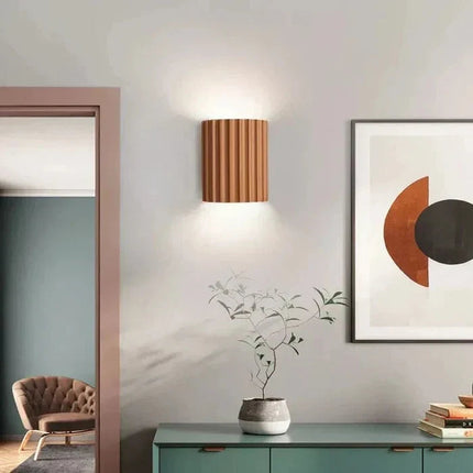 ArtisticWave | Modern Resin Wall Lamp with LED Technology | Unique Design for Cozy Atmosphere 2