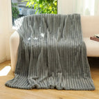 Dark Gray / 100 × 150 cm (39 × 59 in)