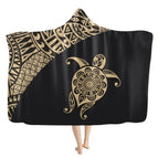 Yellow brown turtle / 110 × 150 cm (43 × 59 in)