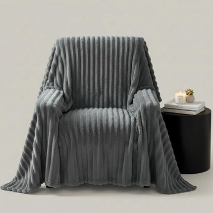 Heavyweight Plush Blanket for Fall and Winter – image 4