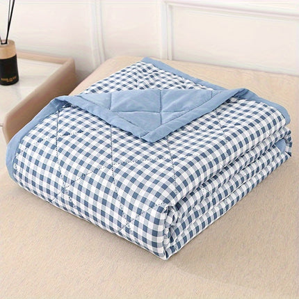 Chic Plaid | Cooling Blanket with Lightweight Design | Breathable Comfort for Warm Evenings 3