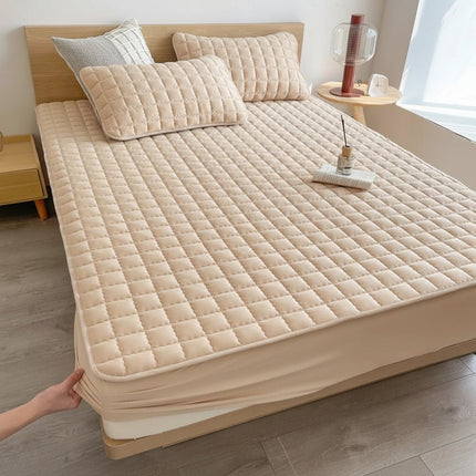 ComfortGuard | Waterproof Mattress Protector with Breathable Fabric | Soft Cover for Clean Sleep 1