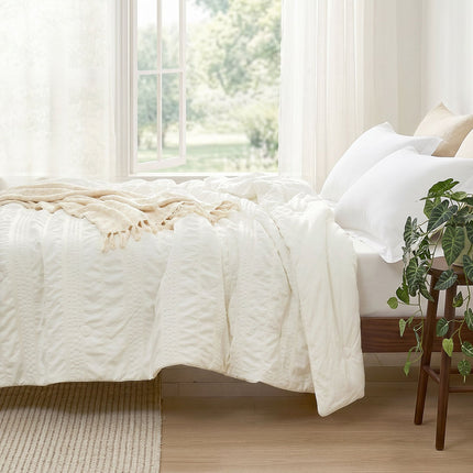 Comfort Collection | Cooling Comforter with Advanced Airflow | Lightweight Design for Hot Sleepers 1