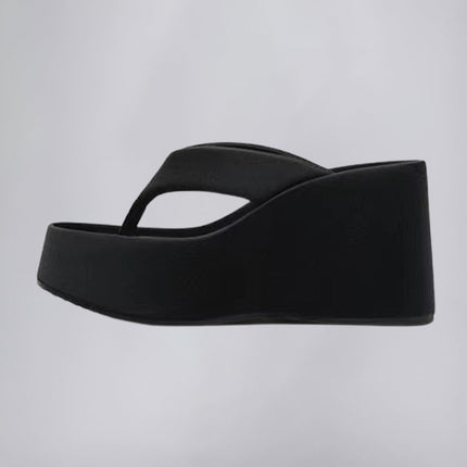 Comfort Step | Cushioned Flip Flops with Non-Slip Sole | Lightweight Design for Everyday Comfort 4
