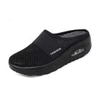 Black / 35