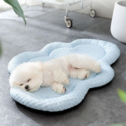 CoolCloud | Cooling Pet Mat with Breathable Material | Cloud-Shaped Design for Summer Comfort 2