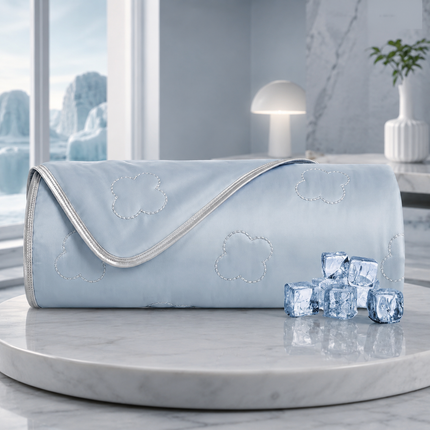 Cozy Comfort | Cooling Blanket with Heat-Absorbing Fabric | Lightweight Summer Blanket for Refreshing Sleep