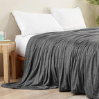 Black / Throw 51