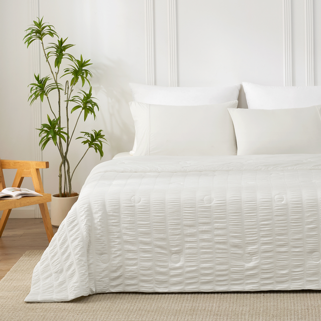 Cooling Comforter | Lightweight Seersucker Design with Vertical Stripes | Breathable Fabric for Hot Sleepers 1