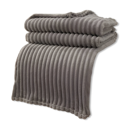 CosyLoom Plaid | Soft Ribbed Fleece Blanket with Breathable Design | Fluffy Comfort for All Seasons 10