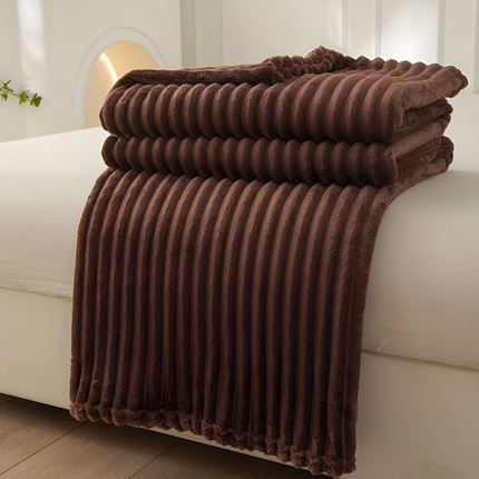 CosyLoom Plaid | Soft Ribbed Fleece Blanket with Breathable Design | Fluffy Comfort for All Seasons 7