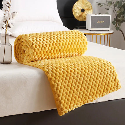 CosyNest | Fleece Throw Blanket with Soft Microfiber Fabric | Lightweight & Warm for Cozy Comfort 9