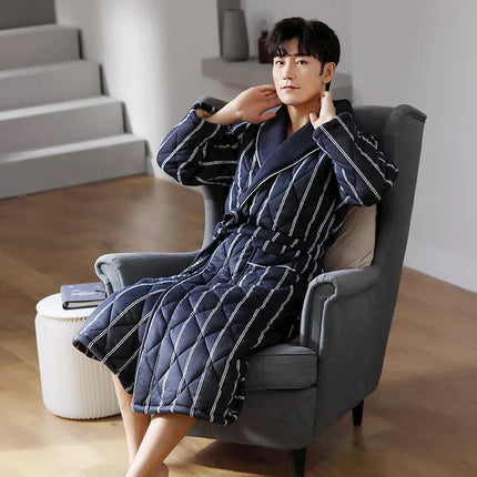 CozyLayer | Men's Bathrobe with 3 Thick Layers for Ultimate Warmth | Stylish Quilted Cotton Design 3