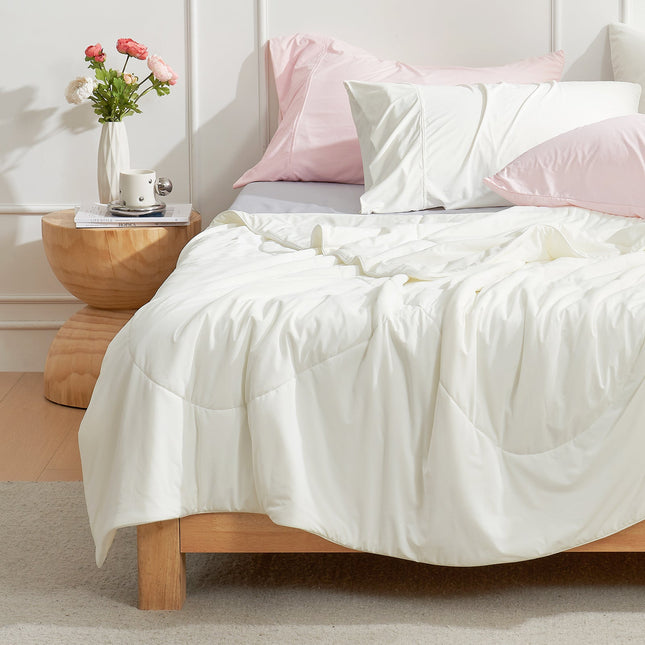 Cozy Bliss | Cooling Comforter with Japanese Arc-Chill Fabric | Lightweight & Breathable for Hot Sleepers 0