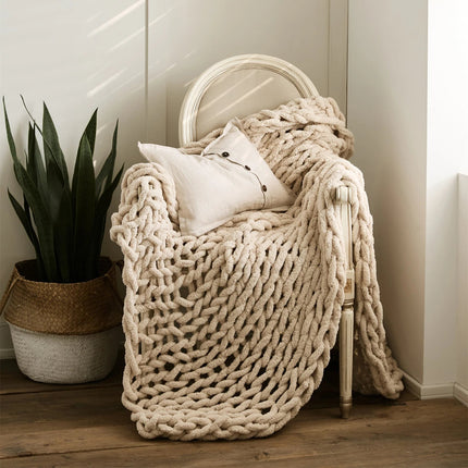 Cozy Chenille Chunky Knit Blanket Throw with Hand-Knotted Design for Ultimate Comfort 2